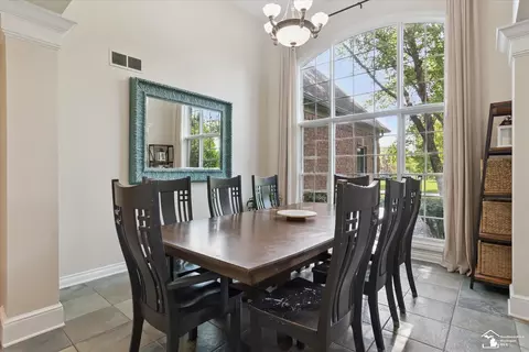 Dining - 385 Golfview, Monroe, MI 48162 photo 1 of 3