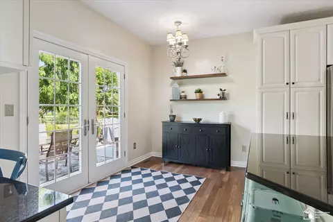Entry Way - 385 Golfview, Monroe, MI 48162 photo 4 of 5