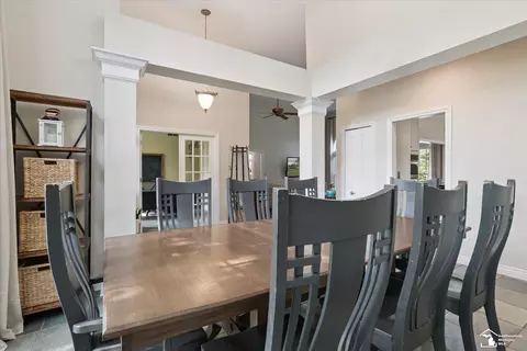 Dining - 385 Golfview, Monroe, MI 48162 photo 3 of 3