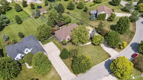 View/Area - 385 Golfview, Monroe, MI 48162 photo 10 of 14