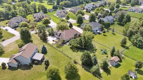 View/Area - 385 Golfview, Monroe, MI 48162 photo 6 of 14