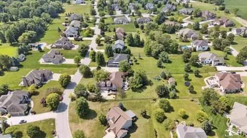 View/Area - 385 Golfview, Monroe, MI 48162 photo 4 of 14