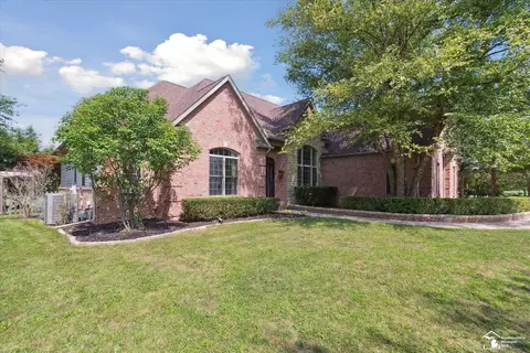 Exterior - 385 Golfview, Monroe, MI 48162 photo 2 of 14