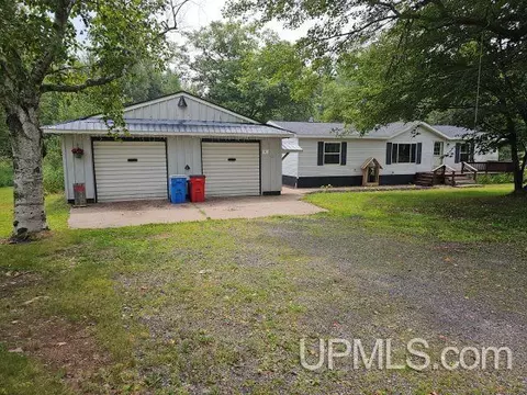 11 Snowfield, Negaunee, MI 49866