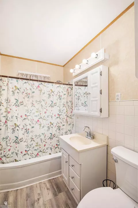 Bath - 570 Mill, Algonac, MI 48001 photo 1 of 1