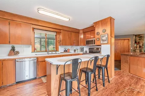 387 E Dopp, Midland, MI 48640 photo 13