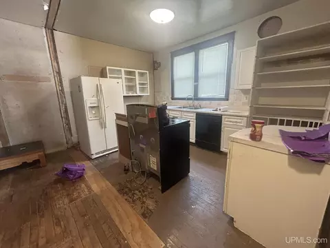 Kitchen - 309 W Munising, Munising, MI 49862 photo 1 of 1