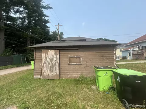 Exterior - 309 W Munising, Munising, MI 49862 photo 4 of 6