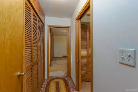 Entry Way - 205 Fourth, Alpha, MI 49902 photo 4 of 7