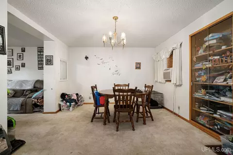 Dining - 635 N Fifth, Ishpeming, MI 49849 photo 2 of 2