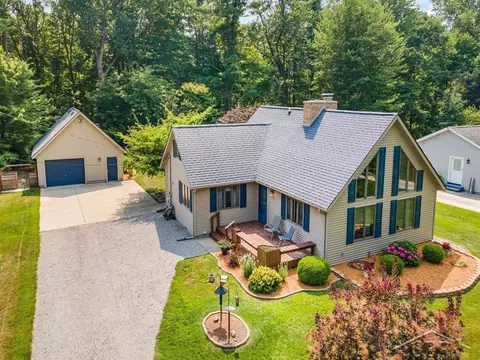 91 W W Ctr, Sanford, MI 48657