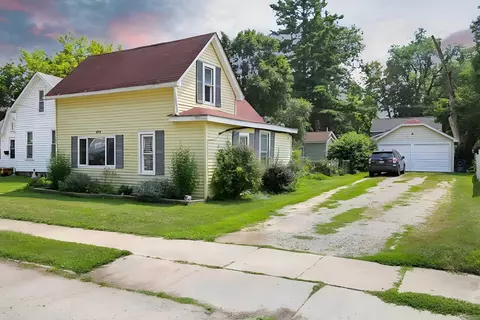 229 W Flint, Lake Orion, MI 48362
