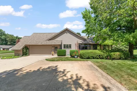 Exterior - 8917 Hawthorne, Tecumseh, MI 49286 photo 3 of 14