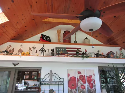 Exterior - 8917 Hawthorne, Tecumseh, MI 49286 photo 9 of 14