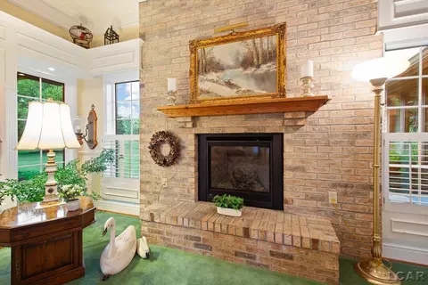 Living - 8917 Hawthorne, Tecumseh, MI 49286 photo 3 of 6