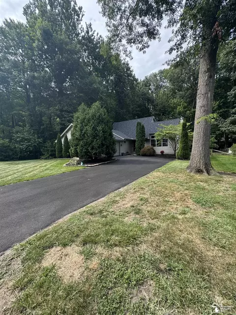 2028 Stoneybrook, Temperance, MI 48182