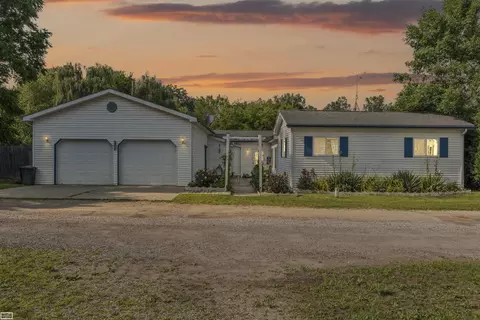 4187 Pleasant, Attica, MI 48412