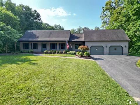 17399 Ida Ctr, Petersburg, MI 49270