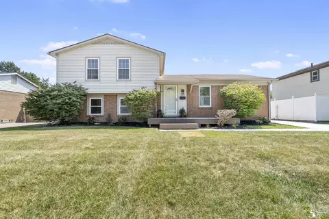 22493 Doncaster, Brownstown Twp, MI 48193