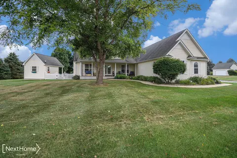 3833 Emmaus, Howell, MI 48855