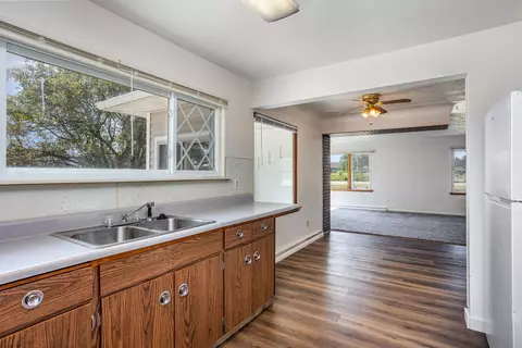 Kitchen - 1749 S Huron, Kawkawlin, MI 48631 photo 2 of 2