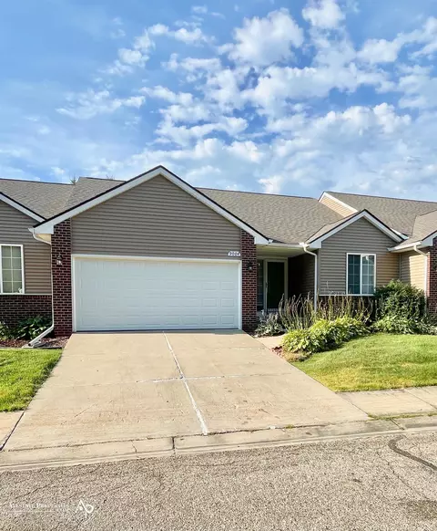 Exterior - 9004 Spring Brk, Davison, MI 48423 photo 6 of 6