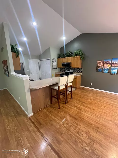 Kitchen - 9004 Spring Brk, Davison, MI 48423 photo 2 of 4