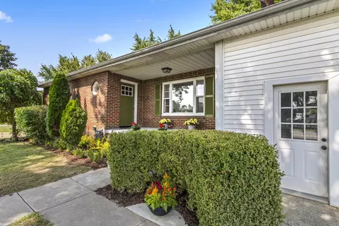 Exterior - 5840 Rattle Run, Saint Clair, MI 48079 photo 2 of 8