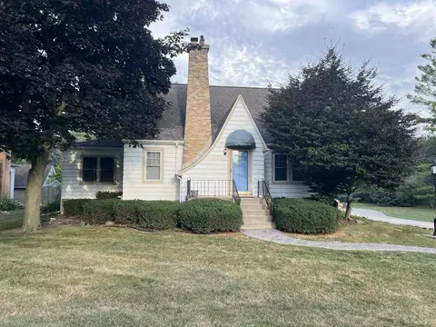 1089 Heavenridge, Essexville, MI 48732