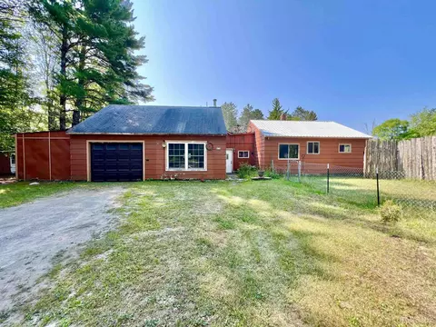 8115 Squaw Creek 18th, Rapid River, MI 49878