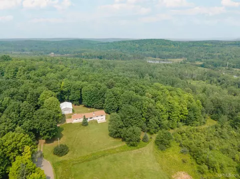 140 N 11th, Crystal Falls, MI 49920