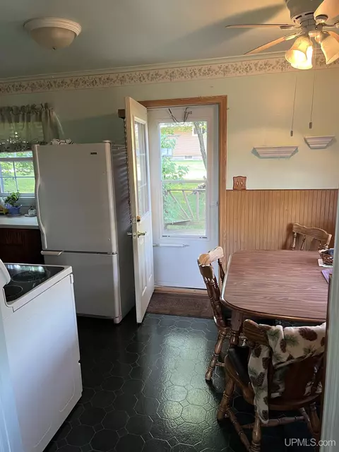 624 Duncan, Ishpeming, MI 49849 photo 19