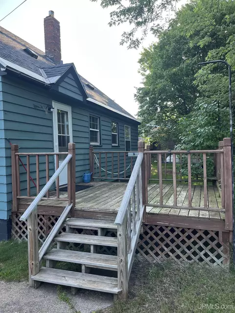 624 Duncan, Ishpeming, MI 49849 photo 5