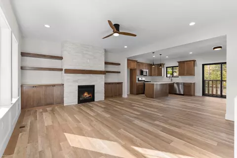 Living - 281 E Lafayette, Romeo, MI 48065 photo 2 of 4