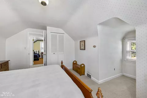 1022 Hampton, Grosse Pointe Woods, MI 48236 photo 29