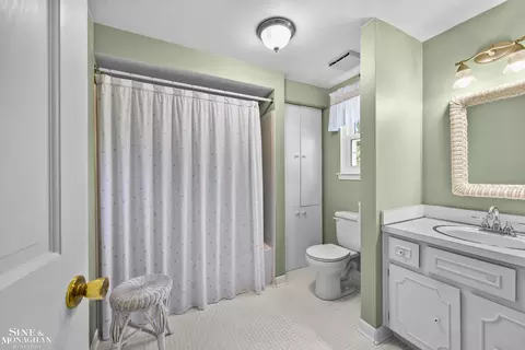1022 Hampton, Grosse Pointe Woods, MI 48236 photo 32