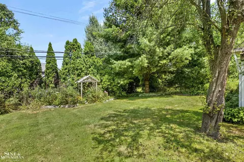 1022 Hampton, Grosse Pointe Woods, MI 48236 photo 36