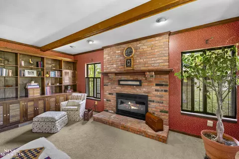 1022 Hampton, Grosse Pointe Woods, MI 48236 photo 18