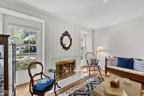 1022 Hampton, Grosse Pointe Woods, MI 48236 photo 5