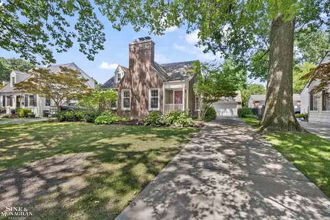 1022 Hampton, Grosse Pointe Woods, MI 48236 photo 43
