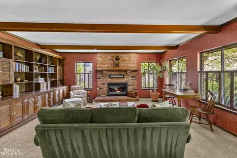 1022 Hampton, Grosse Pointe Woods, MI 48236 photo 16