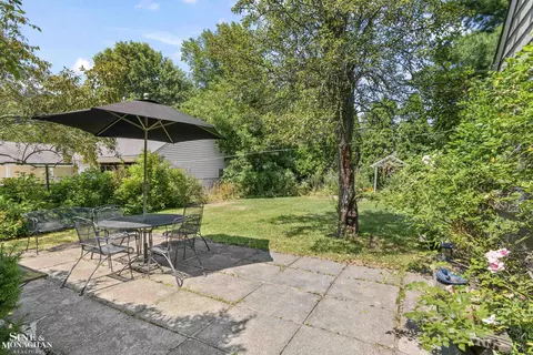 1022 Hampton, Grosse Pointe Woods, MI 48236 photo 37