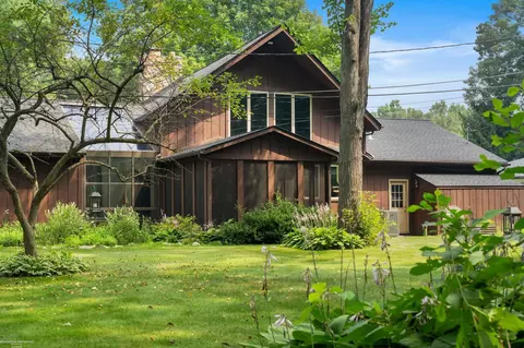 6434 Woodmire, Shelby Township, MI 48316