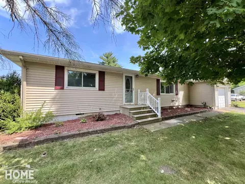 1106 W South, Owosso, MI 48867