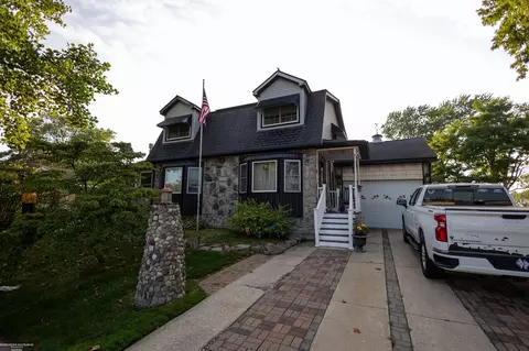 30120 Adams, Rockwood, MI 48173