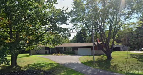 608 Michigan, Baraga, MI 49908