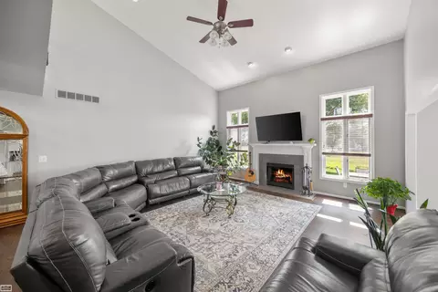 51317 Hook, Macomb, MI 48042 photo 6