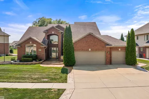 51317 Hook, Macomb, MI 48042 photo 2