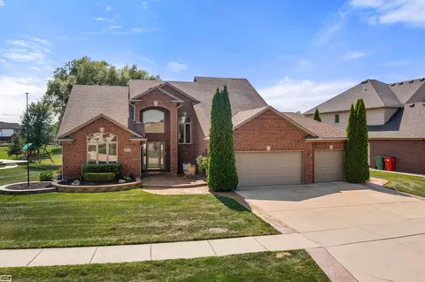51317 Hook, Macomb, MI 48042 photo 3