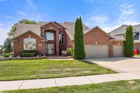 51317 Hook, Macomb, MI 48042